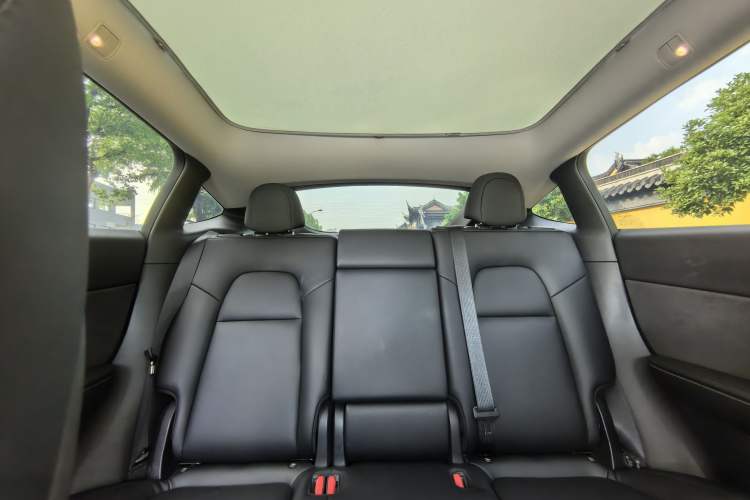 Used Tesla Model Y 2022 Revised Version Rear-Wheel Drive Interior 3