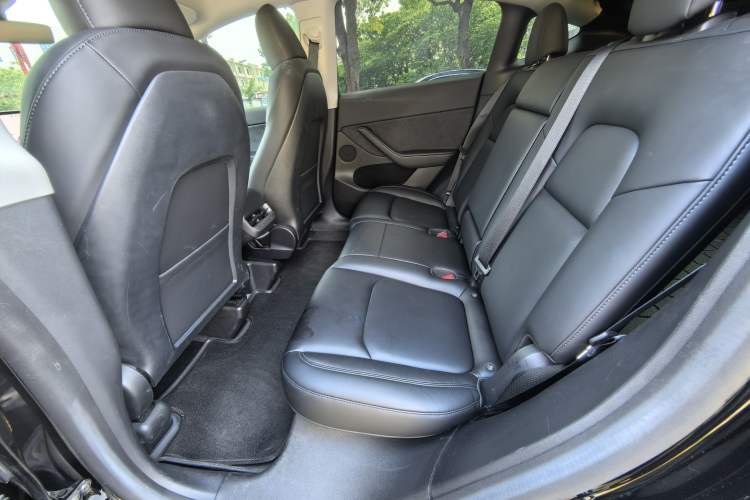 Used Tesla Model Y 2022 Revised Version Rear-Wheel Drive Interior 4