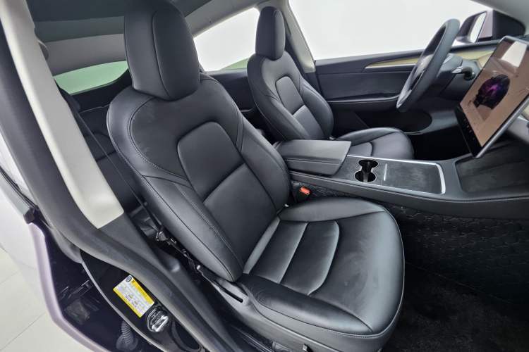 Used Tesla Model Y 2022 Rear-Wheel-Drive Version Interior 6