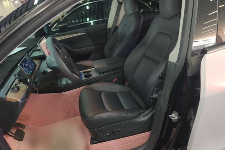 Used Tesla Model Y 2022 Rear-Wheel-Drive Version Left Front Seat