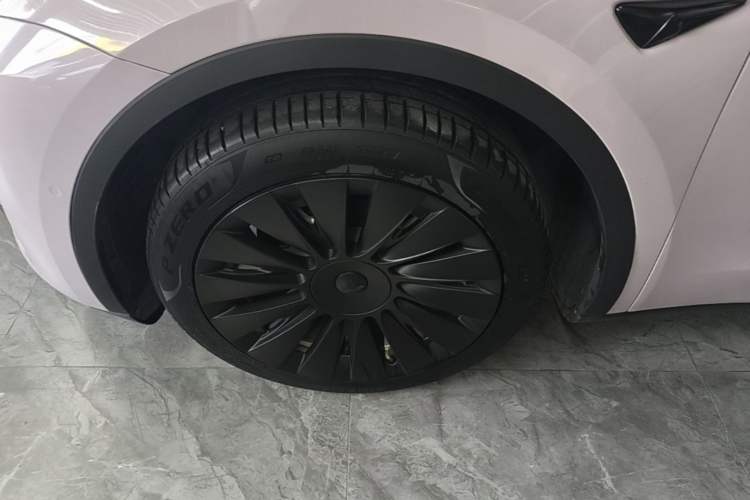 Used Tesla Model Y 2022 Rear-Wheel-Drive Version Left Front Wheel Hub