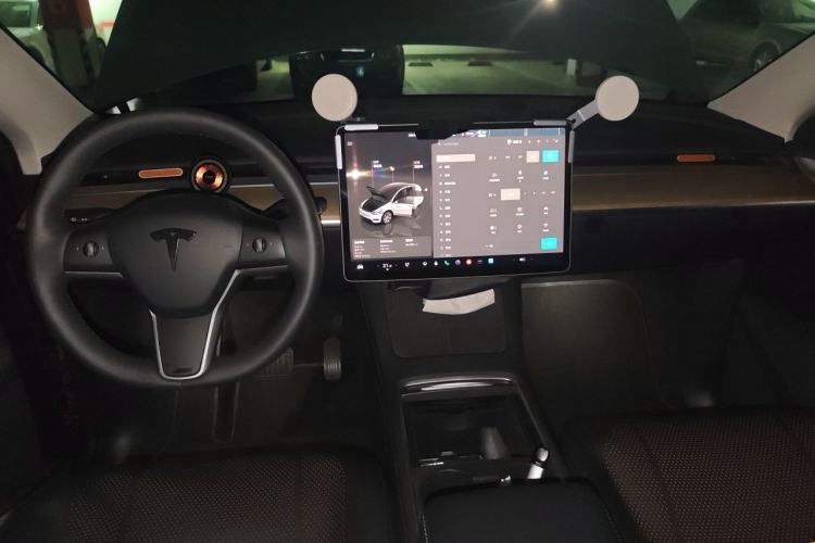 Used Tesla Model Y 2022 Revised Version Rear-Wheel Drive Center Console