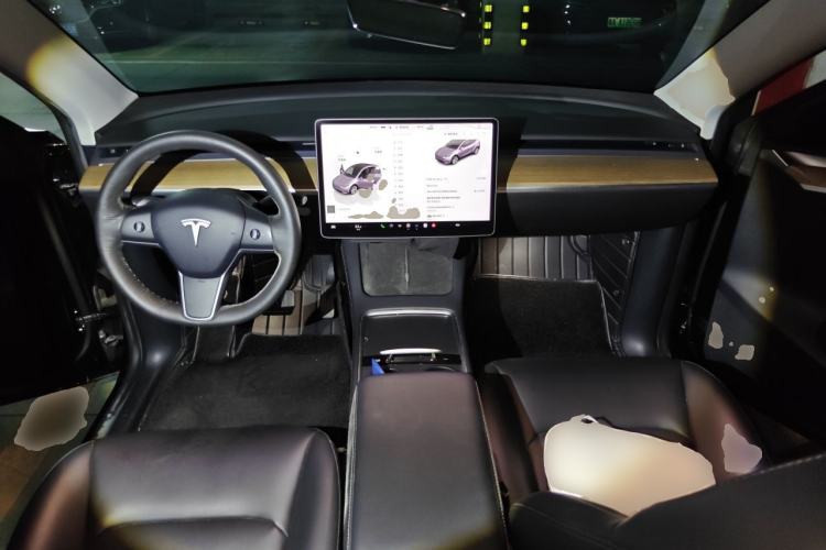 Used Tesla Model Y 2022 Rear-Wheel-Drive Version Center Console