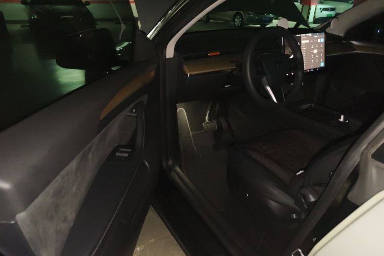 Used Tesla Model Y 2022 Revised Version Rear-Wheel Drive Driver Seat