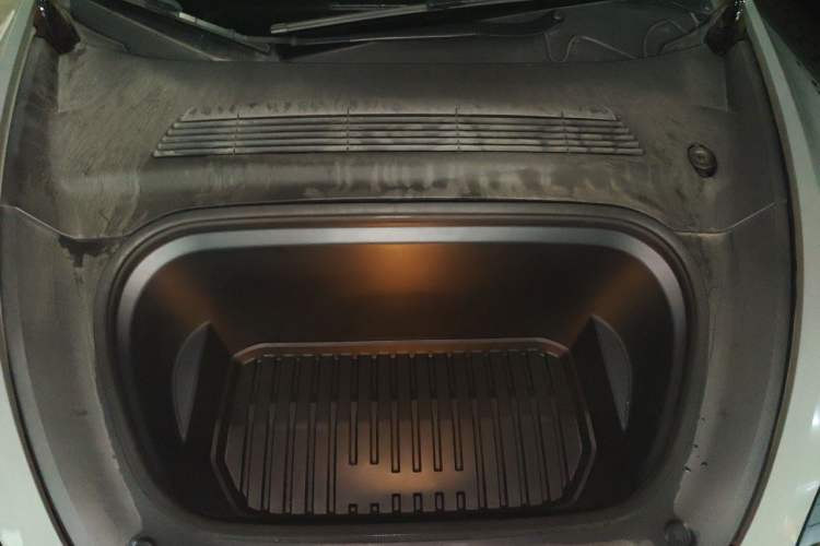 Used Tesla Model Y 2022 Revised Version Rear-Wheel Drive Engine Bay