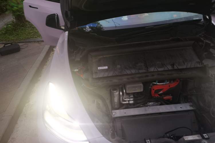 Used Tesla Model Y 2022 Long-Range All-Wheel-Drive Version Engine Bay Right