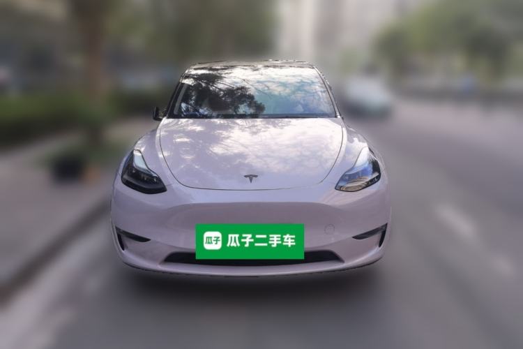 Used Tesla Model Y 2022 Long-Range All-Wheel-Drive Version Front