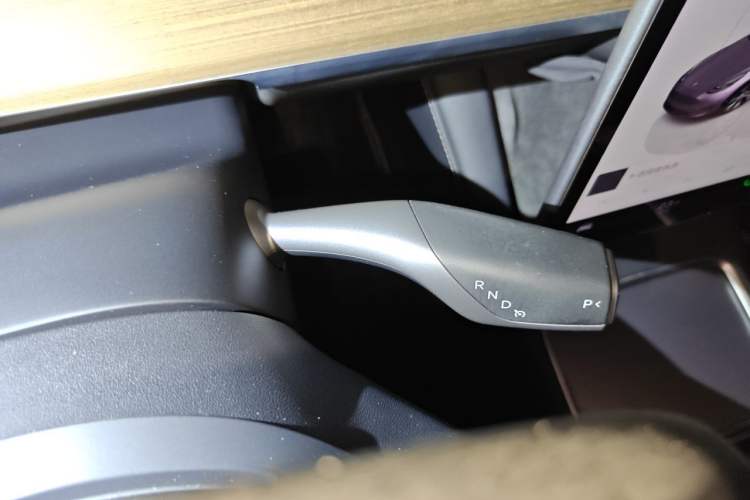 Used Tesla Model Y 2022 Rear-Wheel-Drive Version Gear Lever
