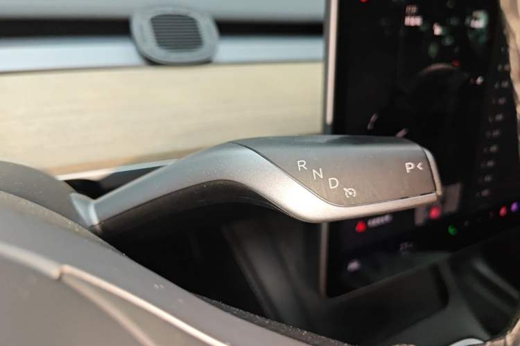 Used Tesla Model Y 2022 Rear-Wheel-Drive Version Gear Lever