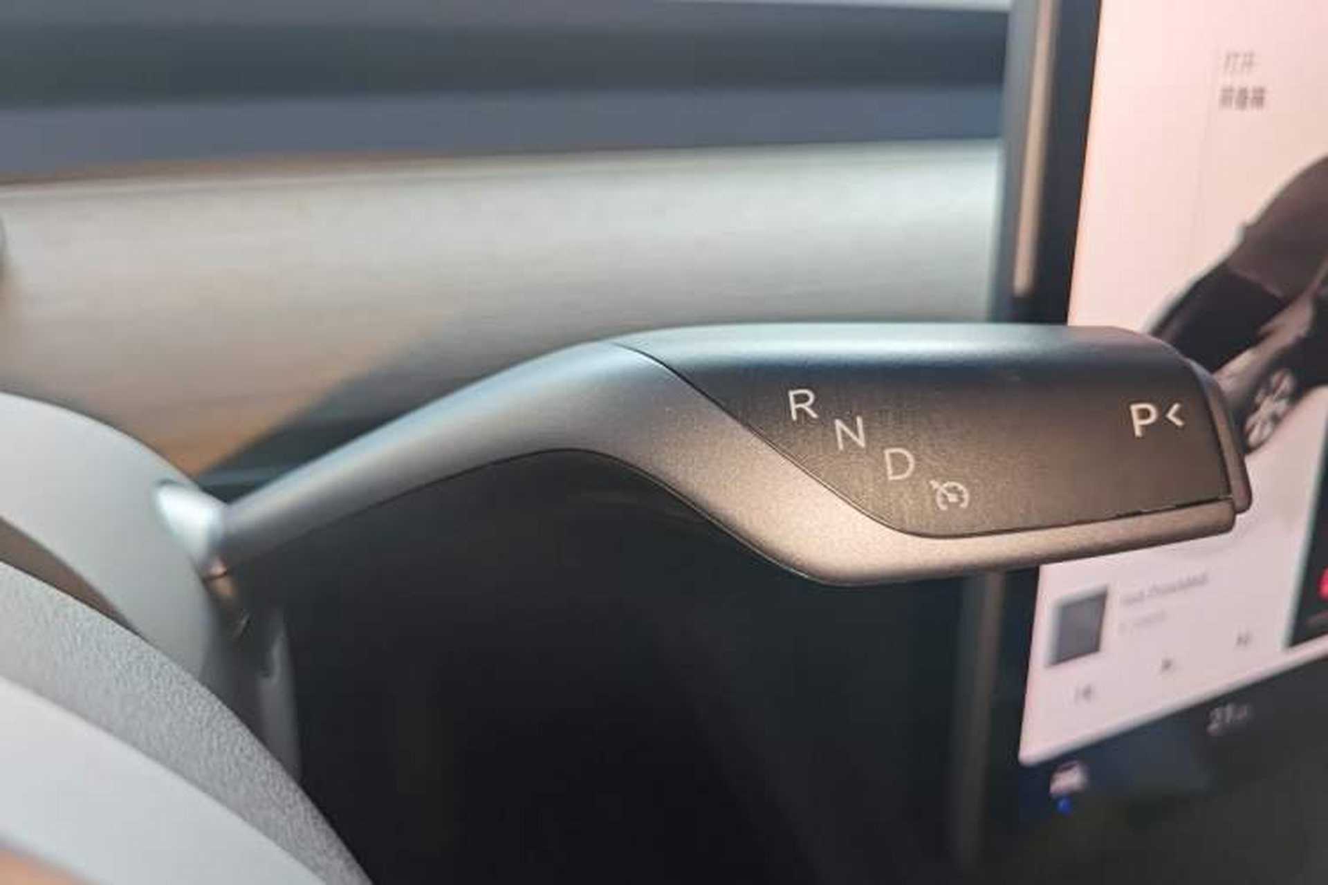 Used Tesla Model Y 2022 Revised Version Rear-Wheel Drive Gear Lever