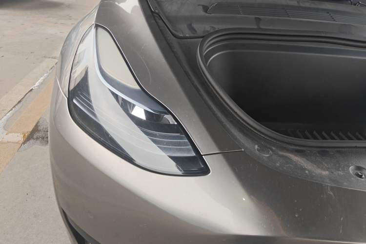 Used Tesla Model Y 2022 Revised Version Rear-Wheel Drive Right Front Headlight