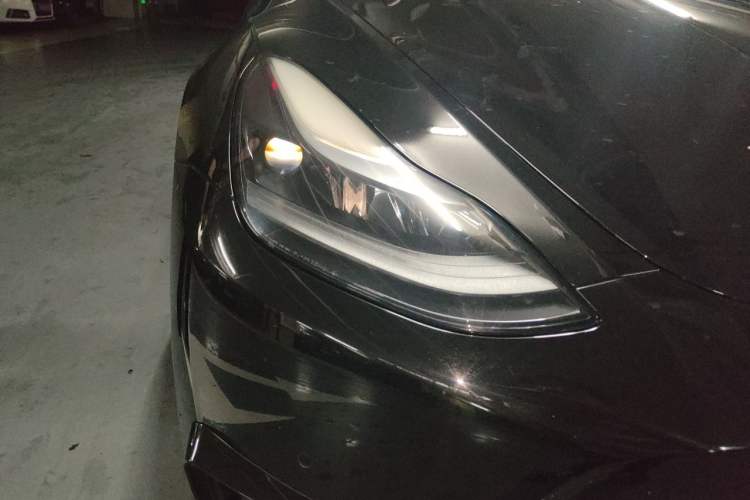 Used Tesla Model Y 2022 Rear-Wheel-Drive Version Right Front Headlight
