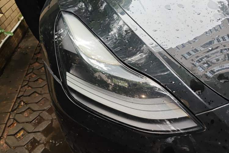 Used Tesla Model Y 2022 Rear-Wheel-Drive Version Right Front Headlight