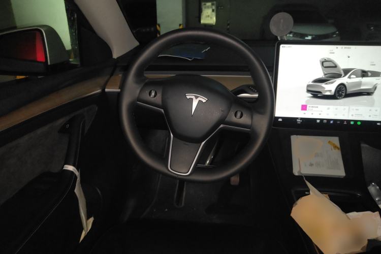 Used Tesla Model Y 2022 Revised Version Rear-Wheel Drive Steering Wheel
