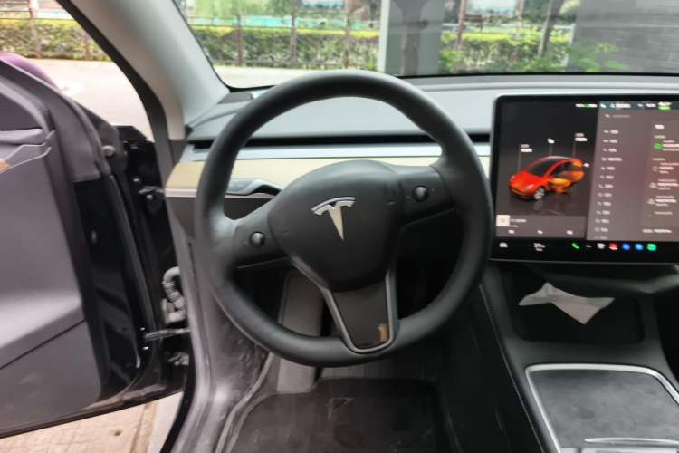 Used Tesla Model Y 2022 Revised Version Rear-Wheel Drive Steering Wheel