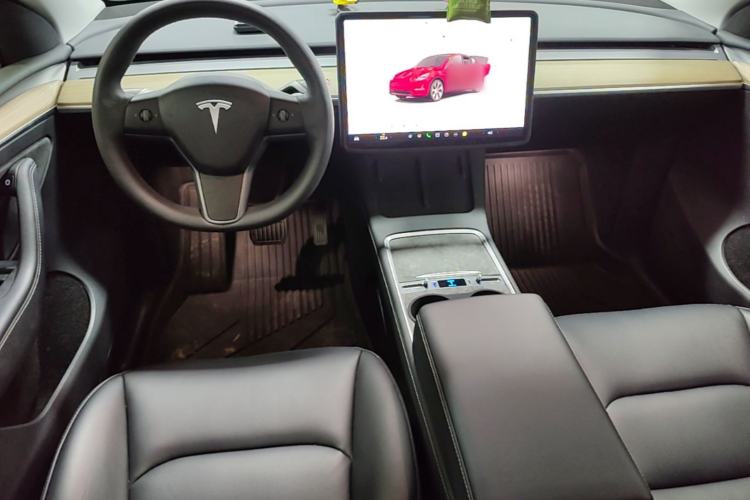 Used Tesla Model Y 2022 Revised Version Rear-Wheel Drive Center Console
