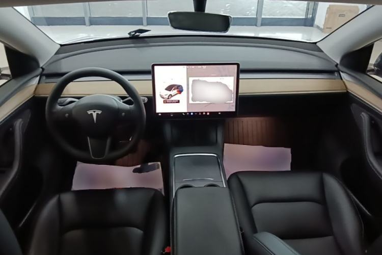 Used Tesla Model Y 2022 Rear-Wheel-Drive Version Center Console