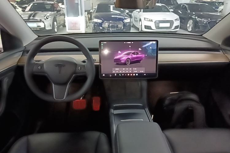 Used Tesla Model Y 2022 Revised Version Rear-Wheel Drive Center Console