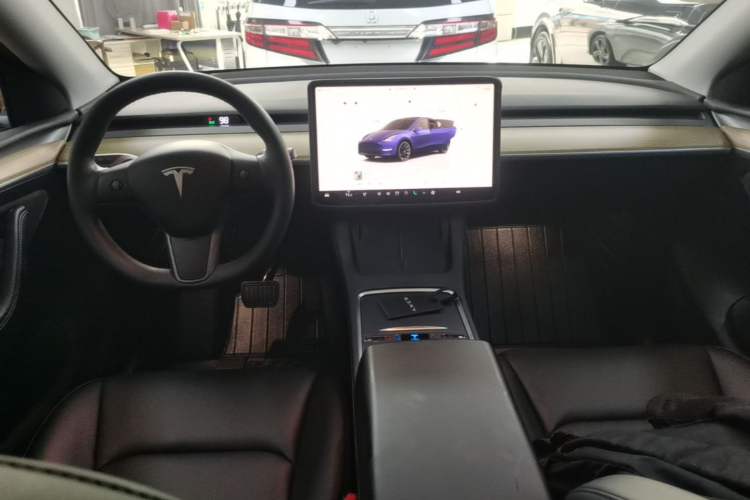 Used Tesla Model Y 2022 Revised Version Rear-Wheel Drive Center Console