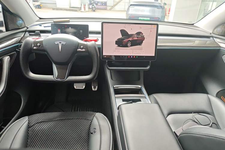 Used Tesla Model Y 2022 Rear-Wheel-Drive Version Center Console