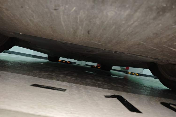 Used Tesla Model Y 2022 Rear-Wheel-Drive Version Chassis Front