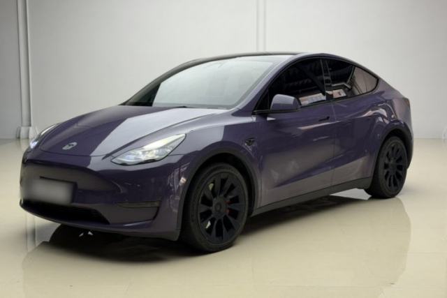 Used Tesla Model Y 2022 Long-Range All-Wheel-Drive Version