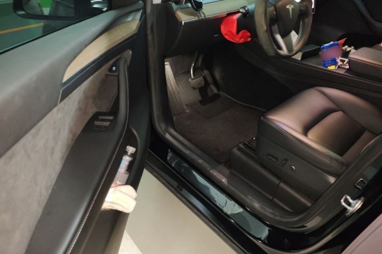 Used Tesla Model Y 2022 Rear-Wheel-Drive Version Driver Seat