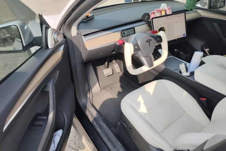 Used Tesla Model Y 2022 Revised Version Long-Range All-Wheel Drive Driver Seat