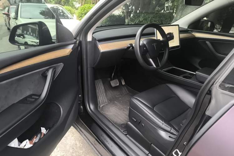 Used Tesla Model Y 2022 Rear-Wheel-Drive Version Driver Seat