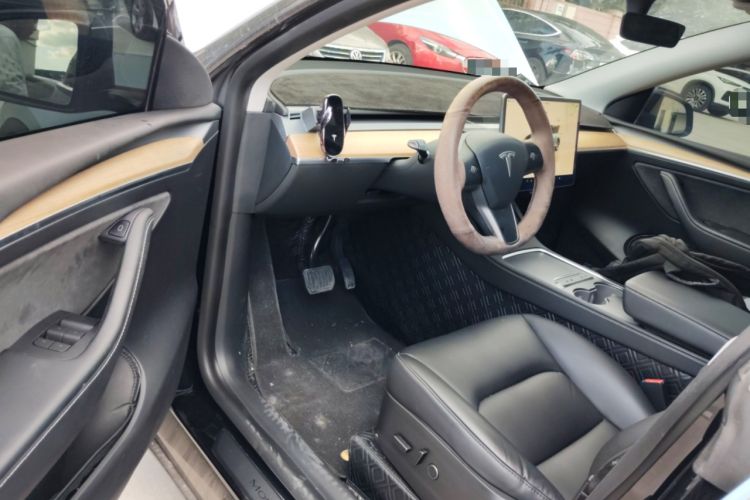 Used Tesla Model Y 2022 Rear-Wheel-Drive Version Driver Seat