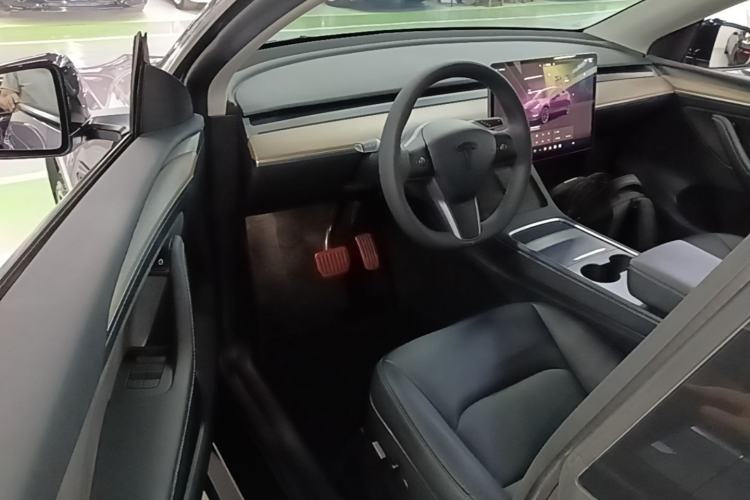 Used Tesla Model Y 2022 Revised Version Rear-Wheel Drive Driver Seat