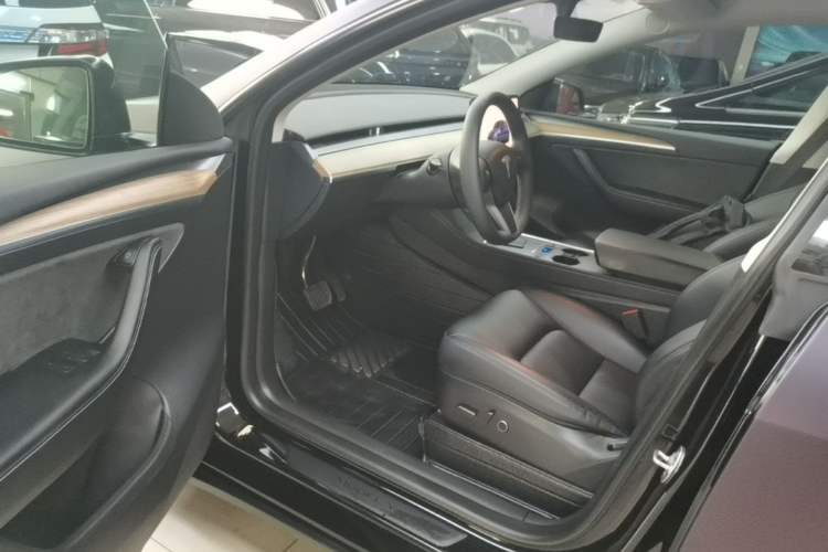 Used Tesla Model Y 2022 Revised Version Rear-Wheel Drive Driver Seat