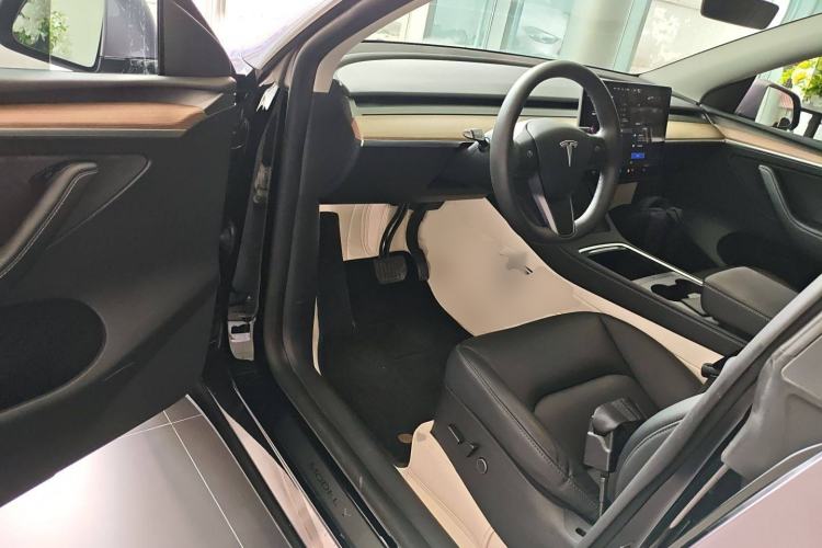 Used Tesla Model Y 2022 Revised Version Rear-Wheel Drive Driver Seat