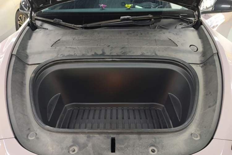 Used Tesla Model Y 2022 Revised Version Rear-Wheel Drive Engine Bay