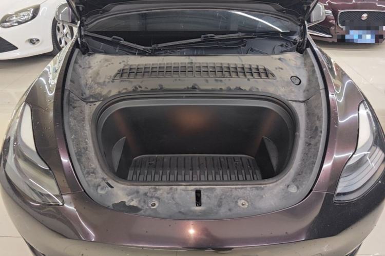 Used Tesla Model Y 2022 Rear-Wheel-Drive Version Engine Bay