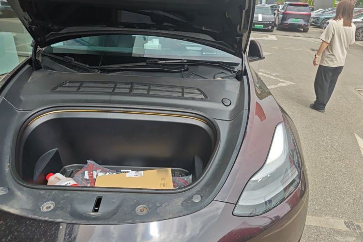 Used Tesla Model Y 2022 Rear-Wheel-Drive Version Engine Bay Left