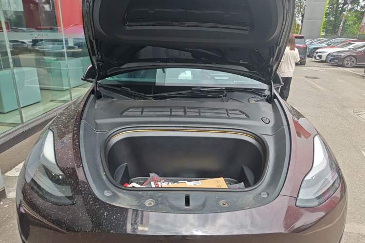 Used Tesla Model Y 2022 Rear-Wheel-Drive Version Engine Bay