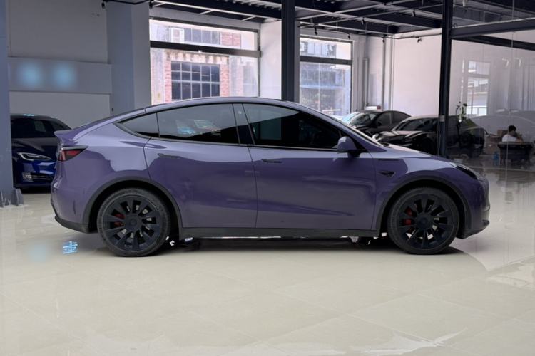 Used Tesla Model Y 2022 Long-Range All-Wheel-Drive Version Exterior 4