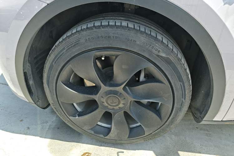 Used Tesla Model Y 2022 Revised Version Rear-Wheel Drive Exterior 4