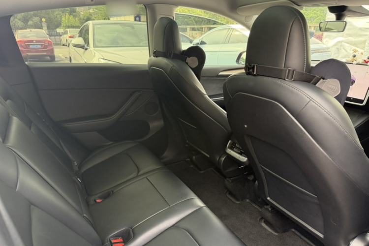 Used Tesla Model Y 2022 Rear-Wheel-Drive Version Exterior 9