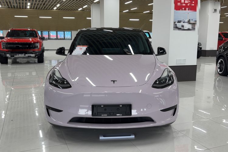 Used Tesla Model Y 2022 Rear-Wheel-Drive Version Front