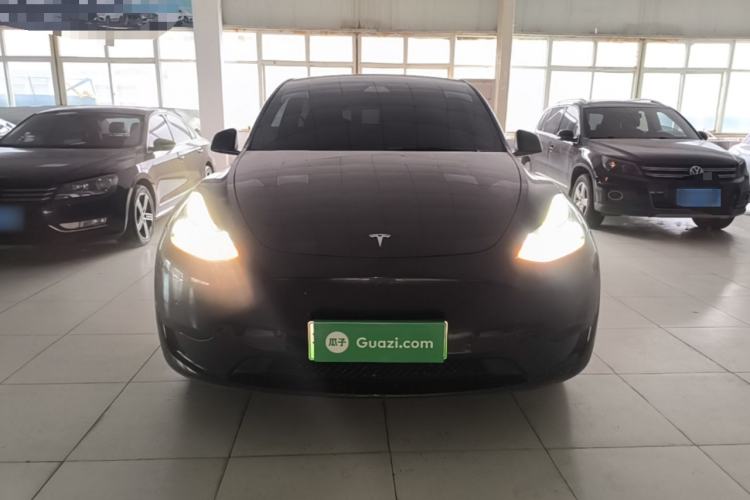 Used Tesla Model Y 2022 Rear-Wheel-Drive Version Front