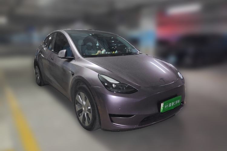 Used Tesla Model Y 2022 Rear-Wheel-Drive Version Front Right 45 Deg