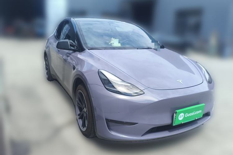 Used Tesla Model Y 2022 Long-Range All-Wheel-Drive Version Front Right 45 Deg
