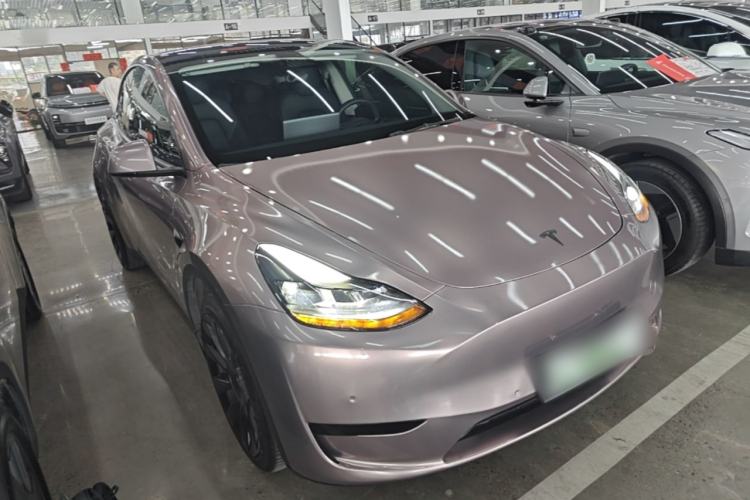 Used Tesla Model Y 2022 Rear-Wheel-Drive Version Front Right 45 Deg