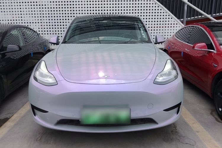 Used Tesla Model Y 2022 Rear-Wheel-Drive Version Front