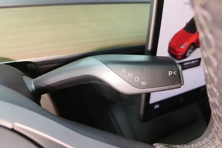 Used Tesla Model Y 2022 Revised Version Rear-Wheel Drive Gear Lever