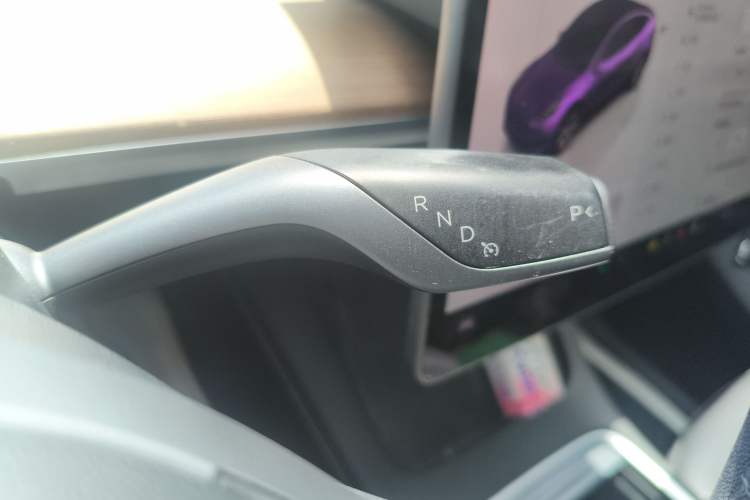 Used Tesla Model Y 2022 Long-Range All-Wheel-Drive Version Gear Lever