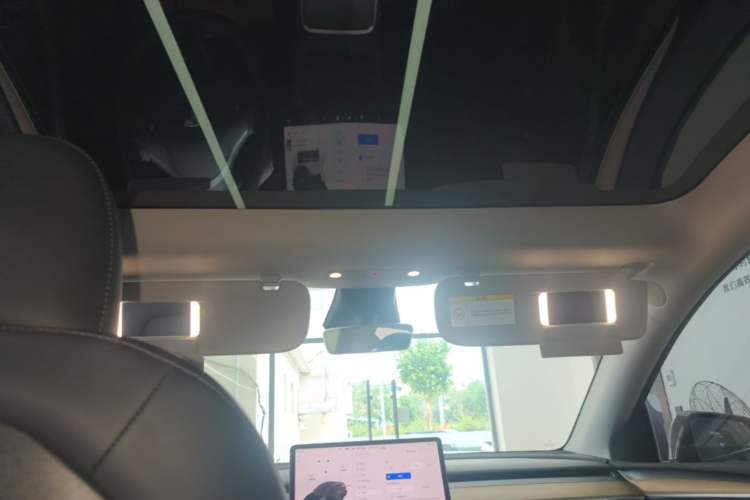 Used Tesla Model Y 2022 Revised Version Rear-Wheel Drive Headliner
