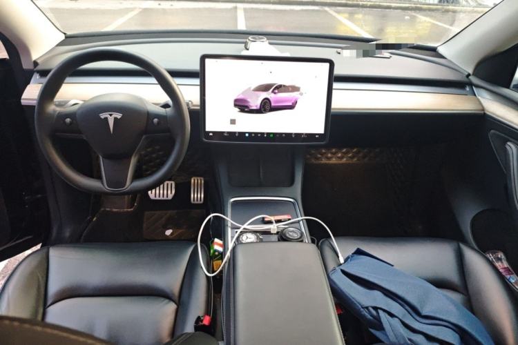 Used Tesla Model Y 2022 Performance High-Performance All-Wheel-Drive Version Interior 2